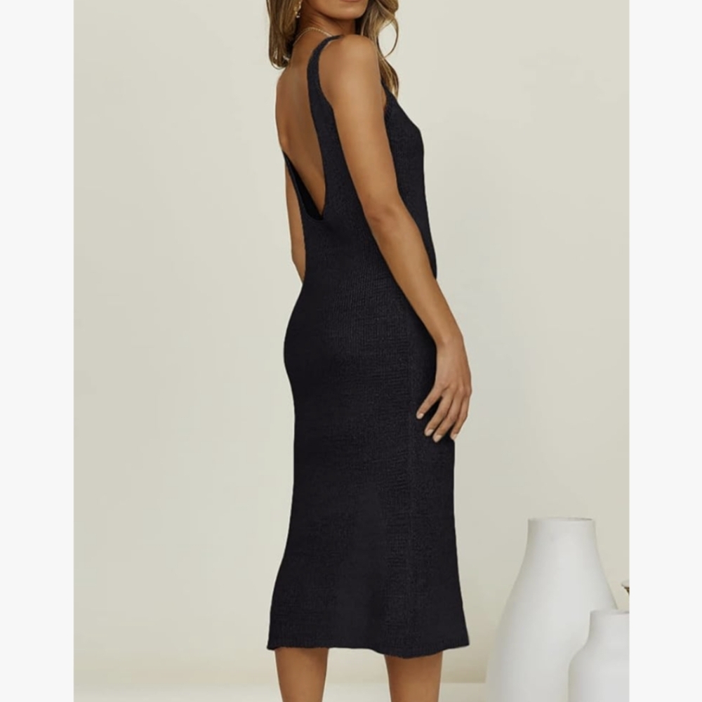 BSUBSEACH | the low back crochet dress
